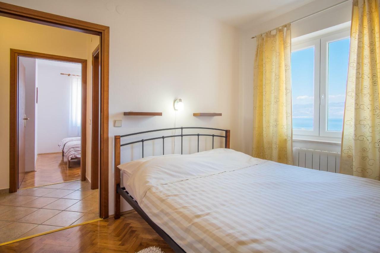 Apartman Cubranic Appartamento Vrbnik Esterno foto