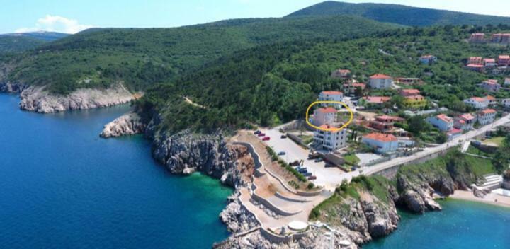 Apartman Cubranic Appartamento Vrbnik Esterno foto